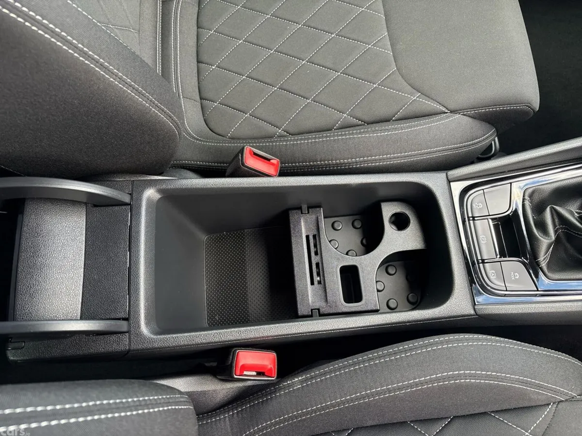 Skoda Karoq Estate, Diesel, 2024, Grey