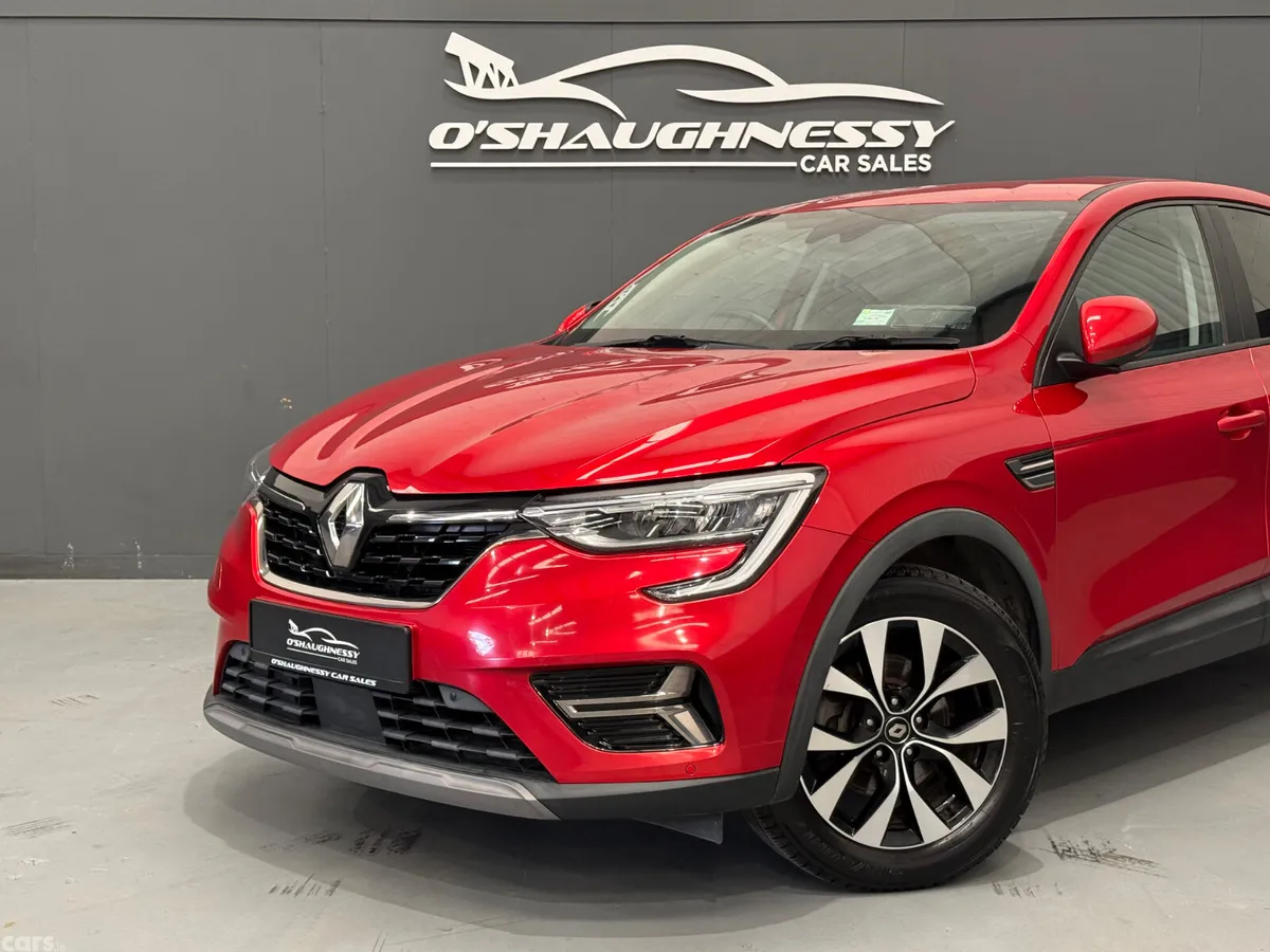 Renault Arkana Hatchback, Petrol, 2022, Red