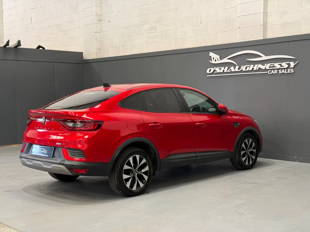 Renault Arkana Hatchback, Petrol, 2022, Red