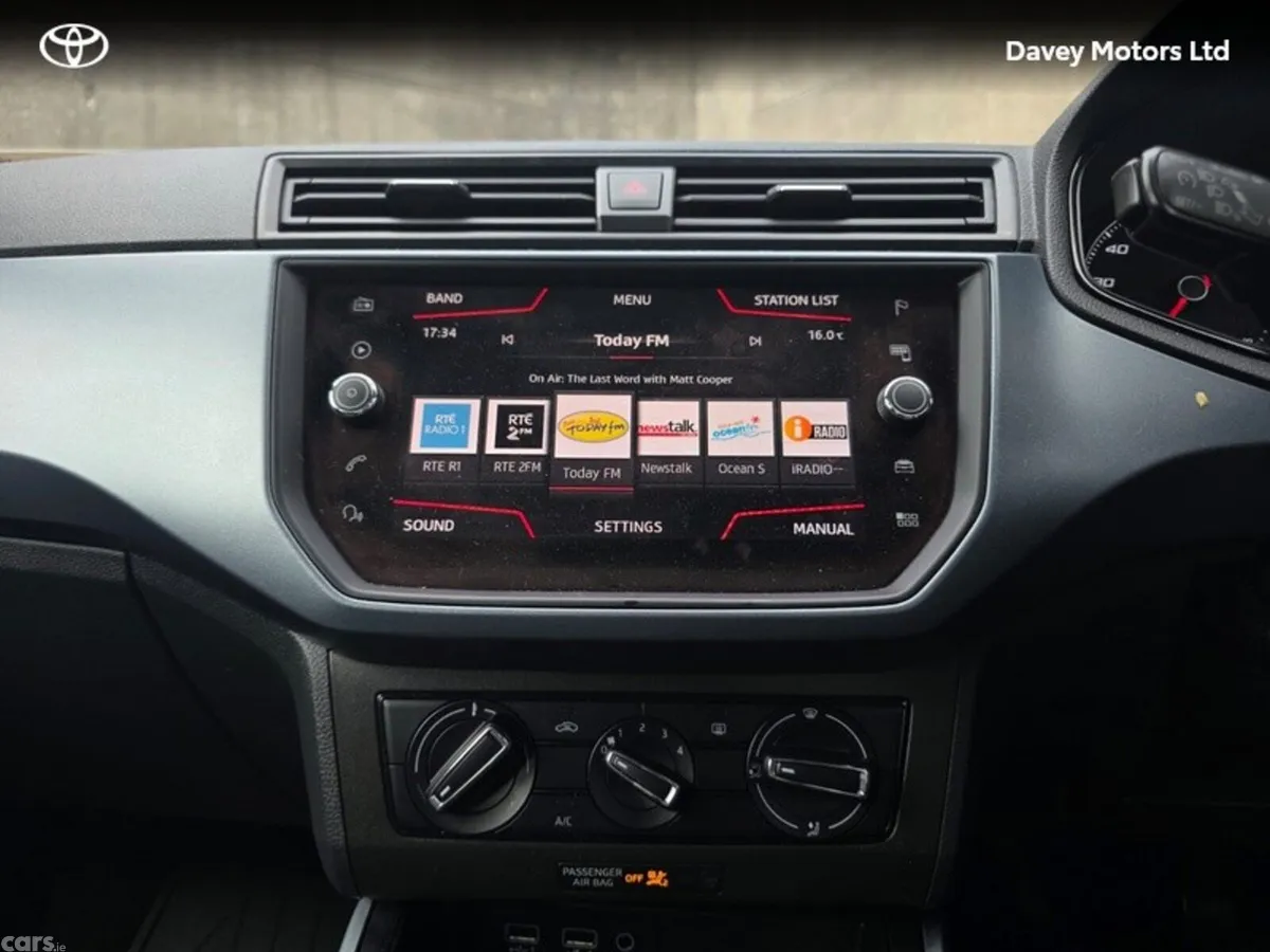 SEAT Arona Hatchback, Petrol, 2020, White