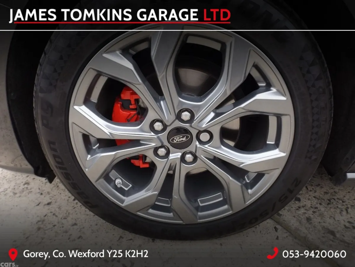 Ford Focus Hatchback, Diesel, 2023, Grey
