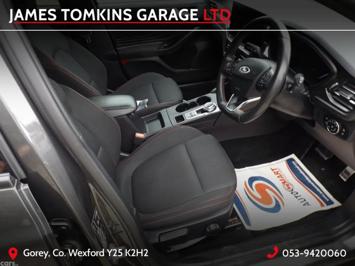 Ford Focus Hatchback, Diesel, 2023, Grey