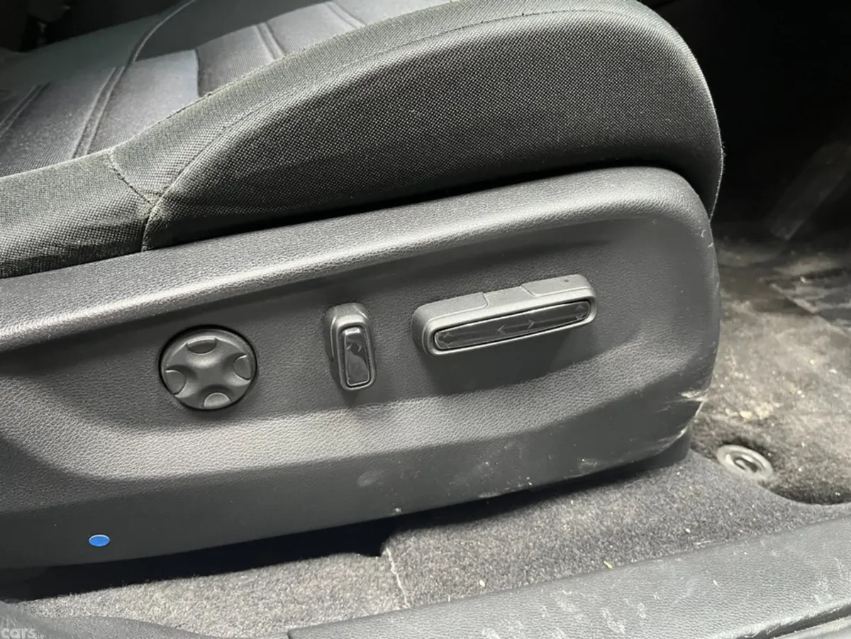 Honda CR-V SUV, Petrol Hybrid, 2019, White
