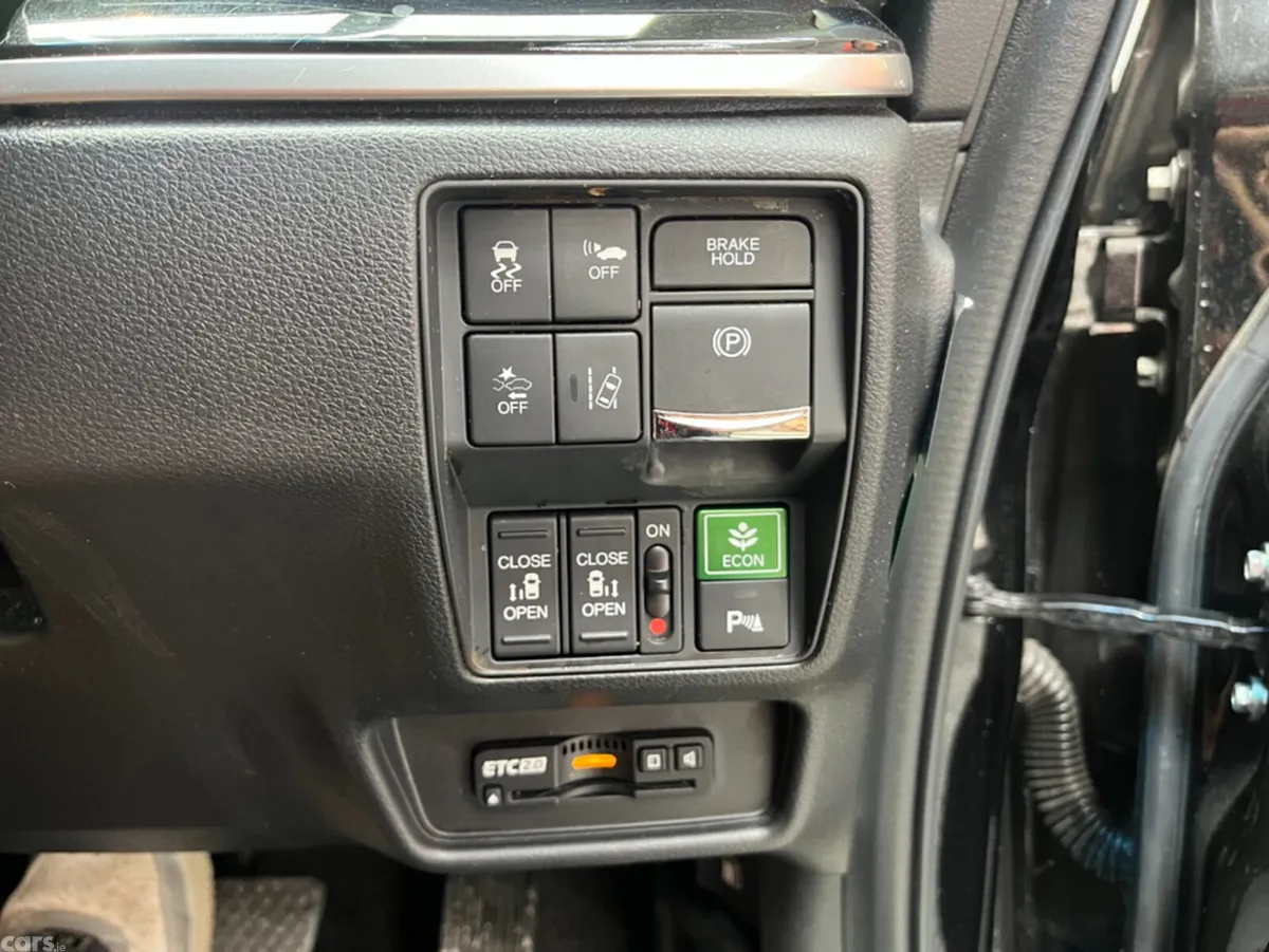 Honda Odyssey SUV, Petrol Hybrid, 2019, Black