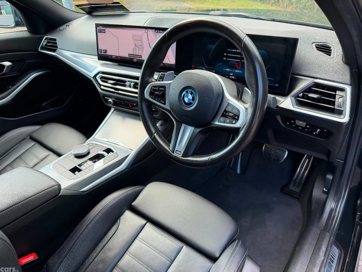BMW 3-Series Saloon, Petrol Plug-in Hybrid, 2024, Black