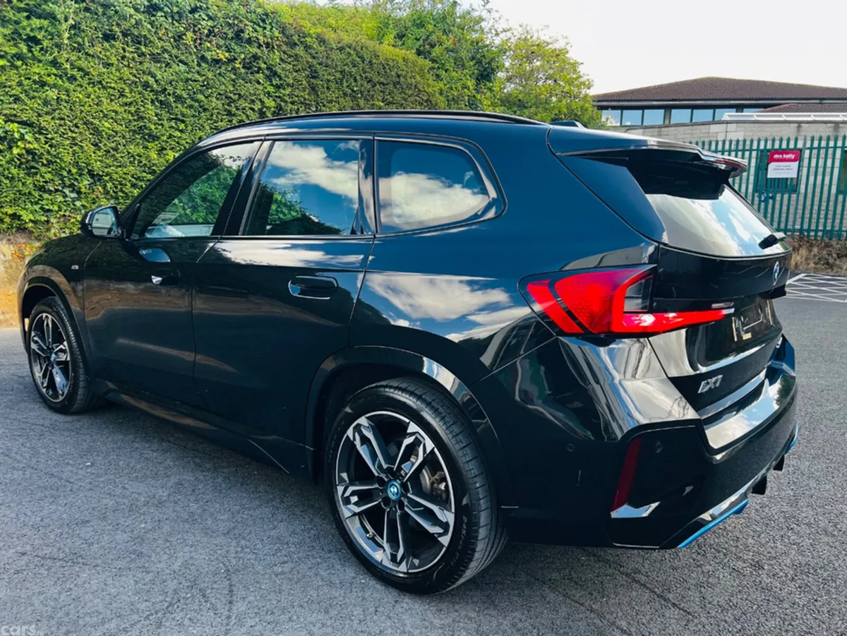 BMW iX1 Estate, Electric, 2023, Black