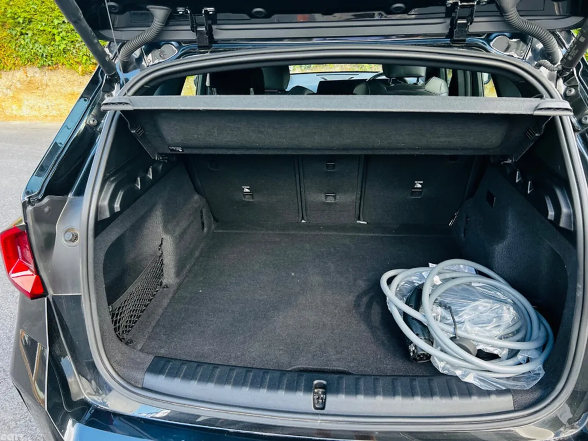 BMW iX1 Estate, Electric, 2023, Black