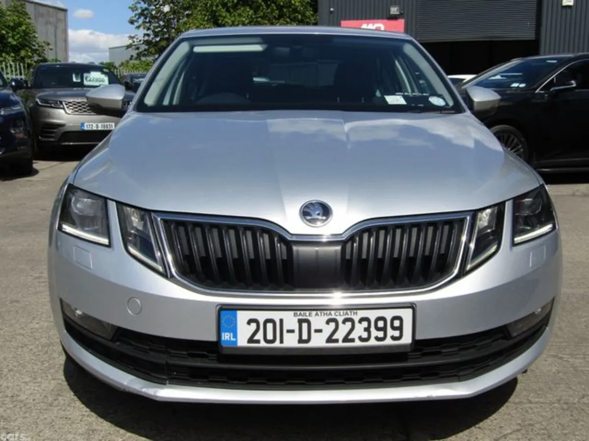 Skoda Octavia Saloon, Diesel, 2020, Grey