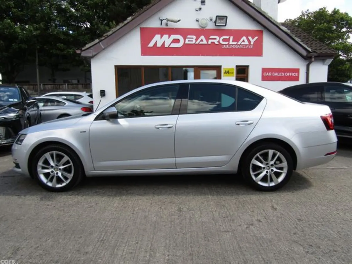 Skoda Octavia Saloon, Diesel, 2020, Grey