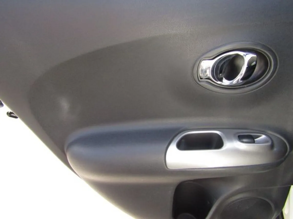 Nissan Juke MPV, Petrol, 2015, White