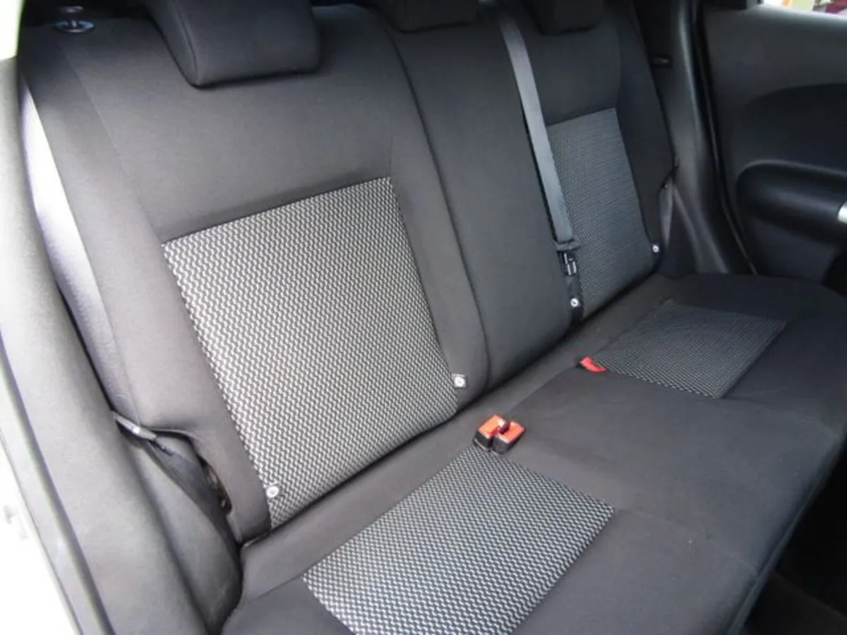 Nissan Juke MPV, Petrol, 2015, White
