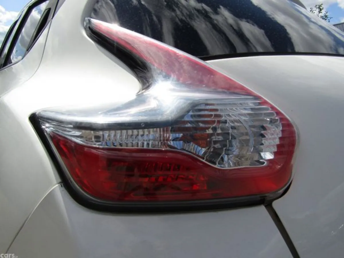 Nissan Juke MPV, Petrol, 2015, White