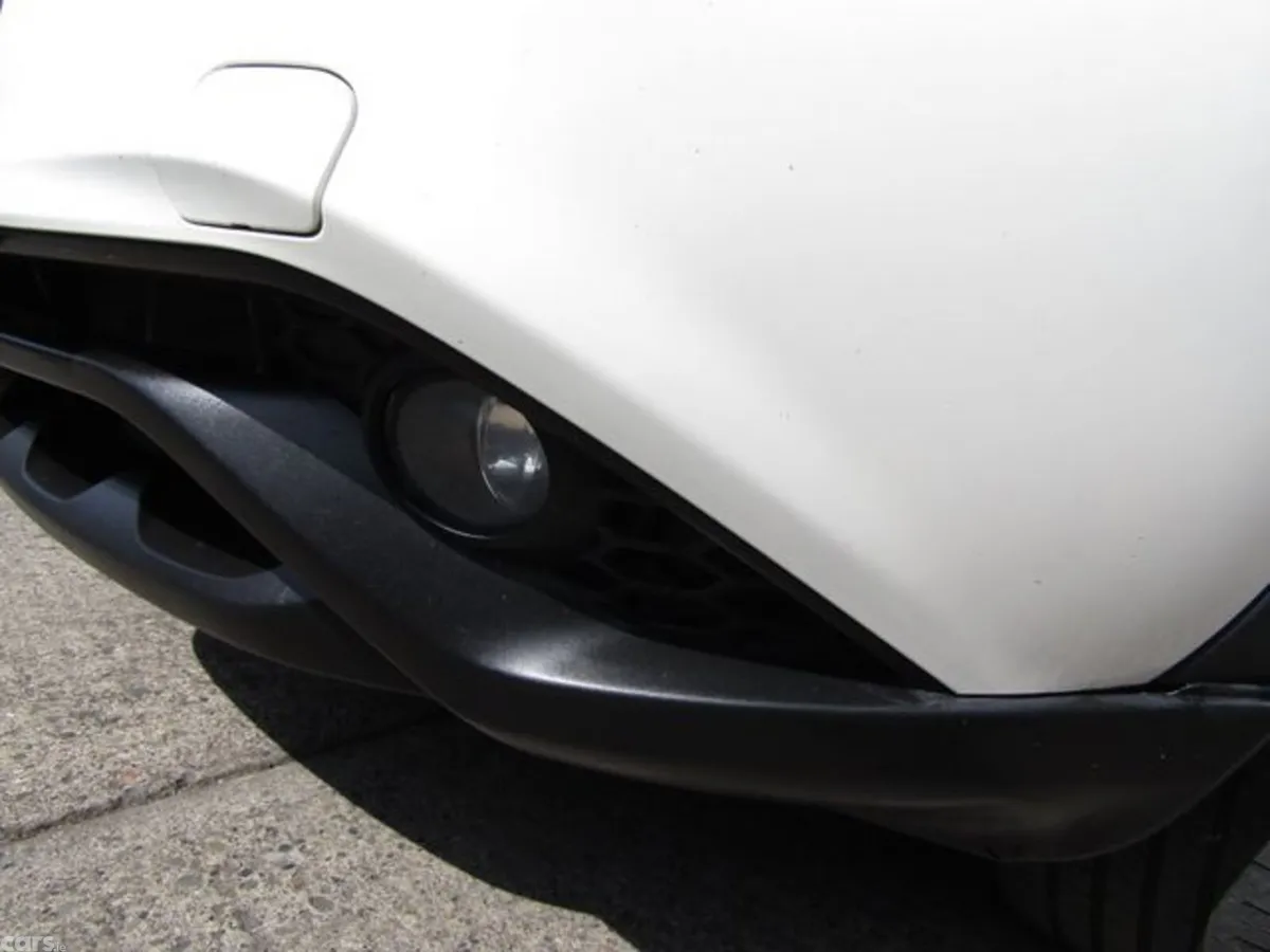 Nissan Juke MPV, Petrol, 2015, White