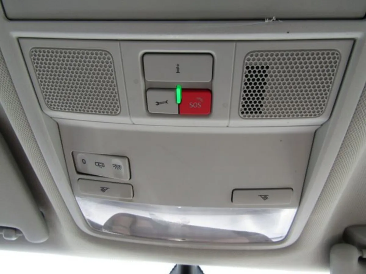 Skoda Octavia Saloon, Diesel, 2020, Grey