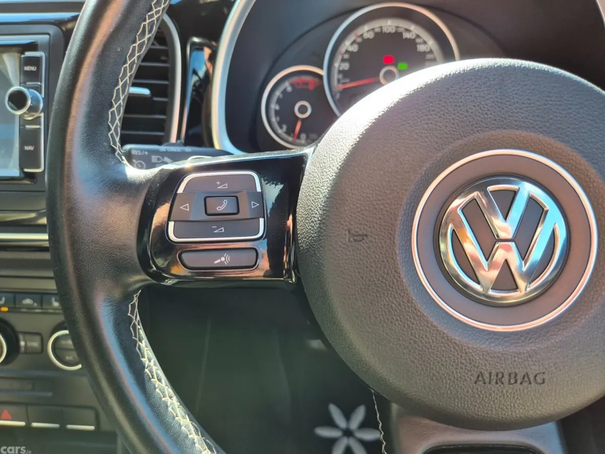 Volkswagen Beetle Hatchback, Petrol, 2018, White