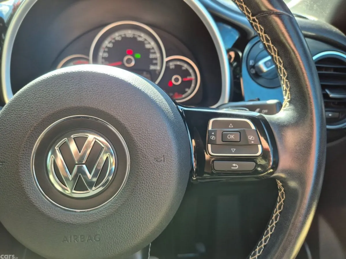 Volkswagen Beetle Hatchback, Petrol, 2018, White