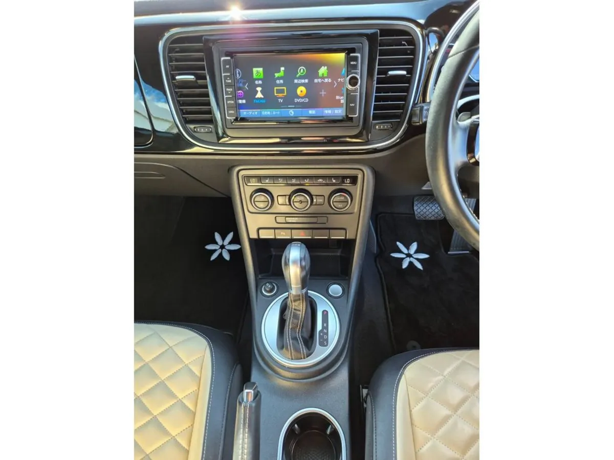Volkswagen Beetle Hatchback, Petrol, 2018, White