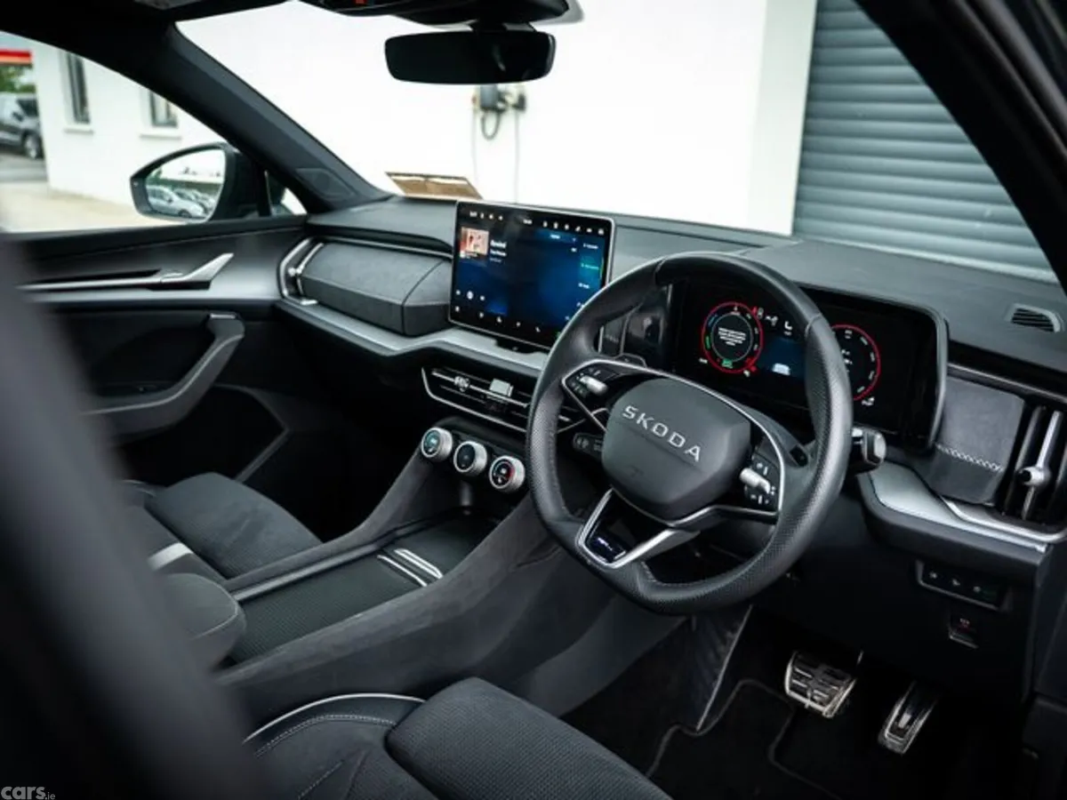 Skoda Kodiaq SUV, Petrol Hybrid, 2026, Grey