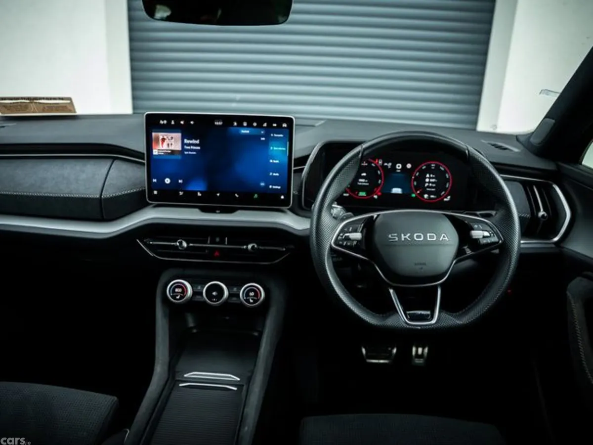 Skoda Kodiaq SUV, Petrol Hybrid, 2026, Grey