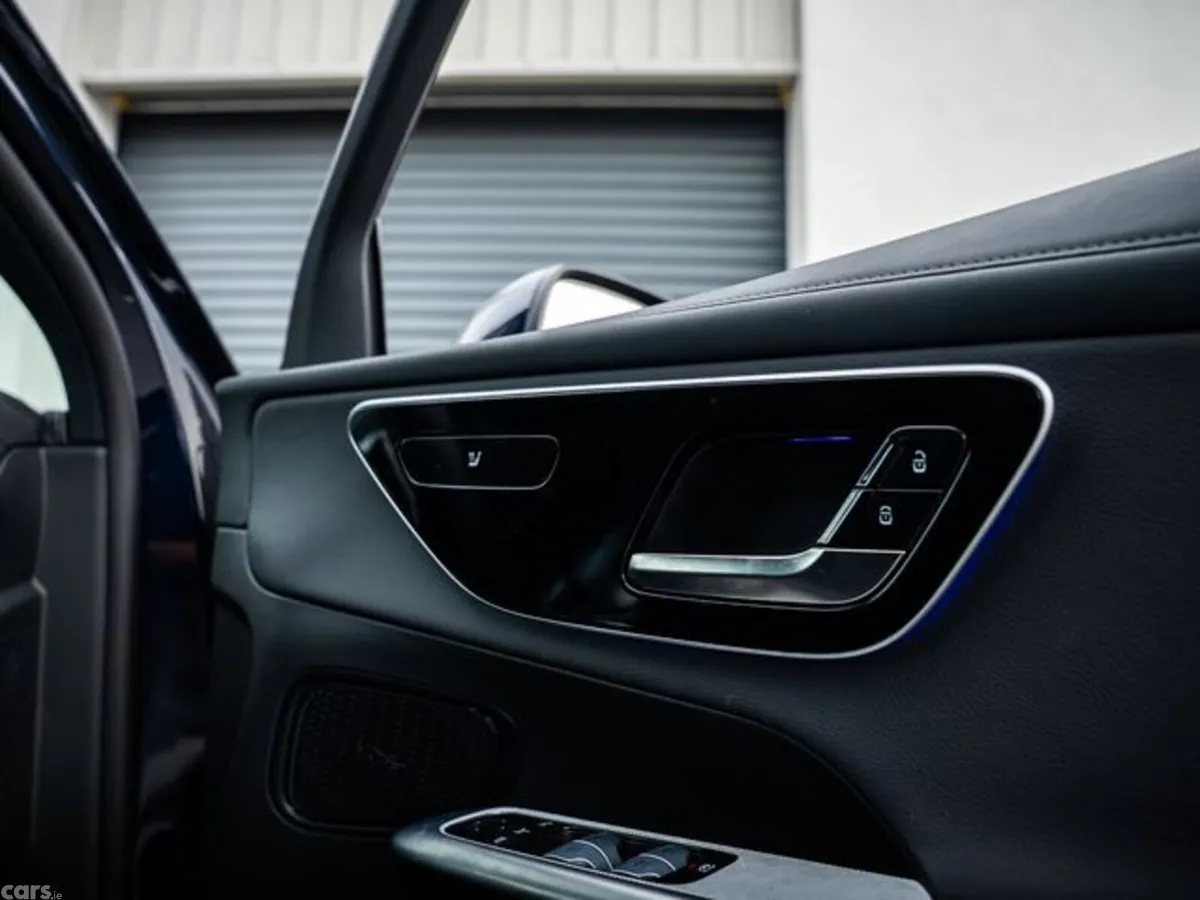 Mercedes-Benz GLC SUV, Diesel Hybrid, 2023, Blue