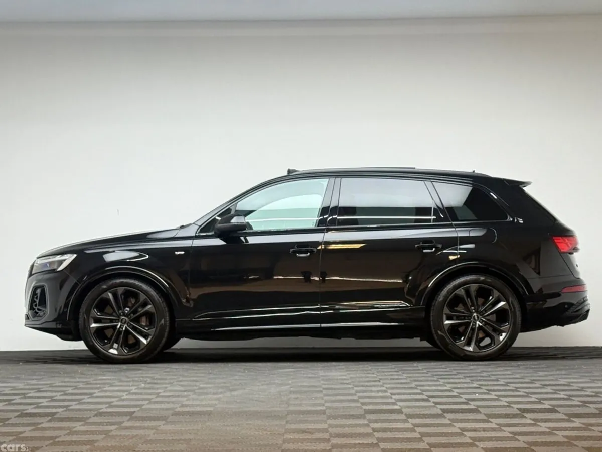 Audi Q7 SUV, Petrol Plug-in Hybrid, 2025, Black