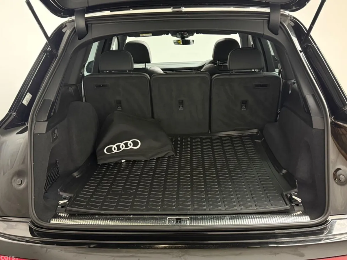 Audi Q7 SUV, Petrol Plug-in Hybrid, 2025, Black