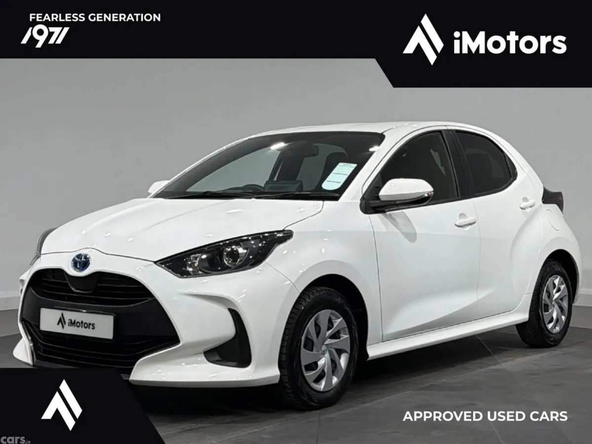 Toyota Yaris Hatchback, Petrol Hybrid, 2023, White