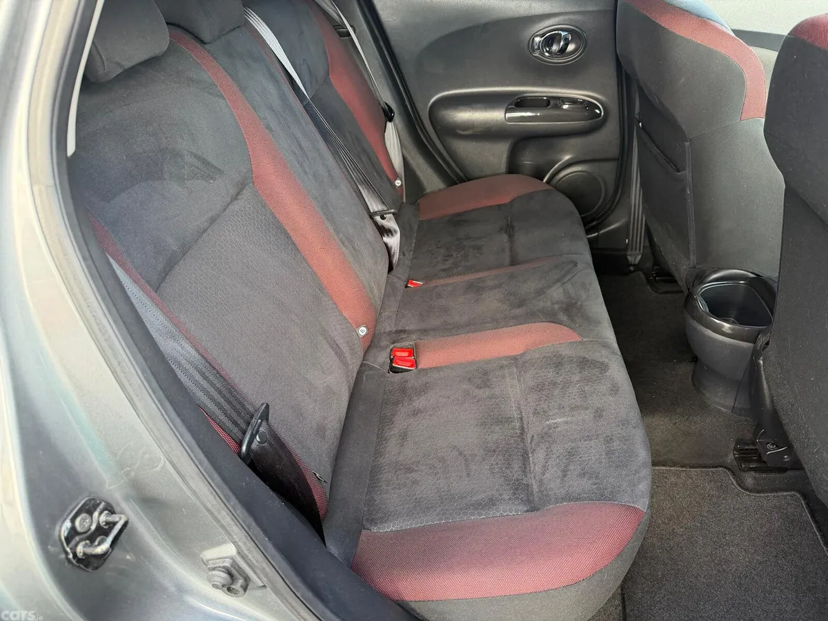 Nissan Juke SUV, Diesel, 2013, Grey