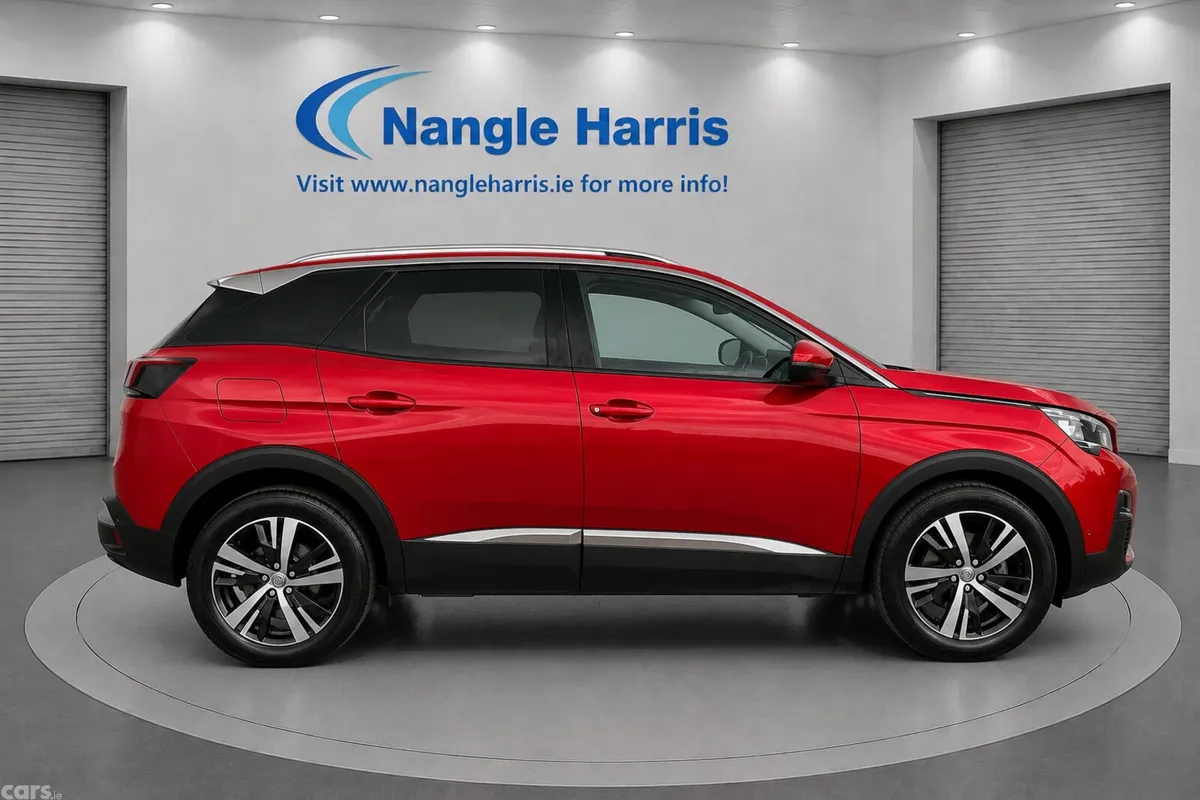 Peugeot 3008 MPV, Diesel, 2018, Red