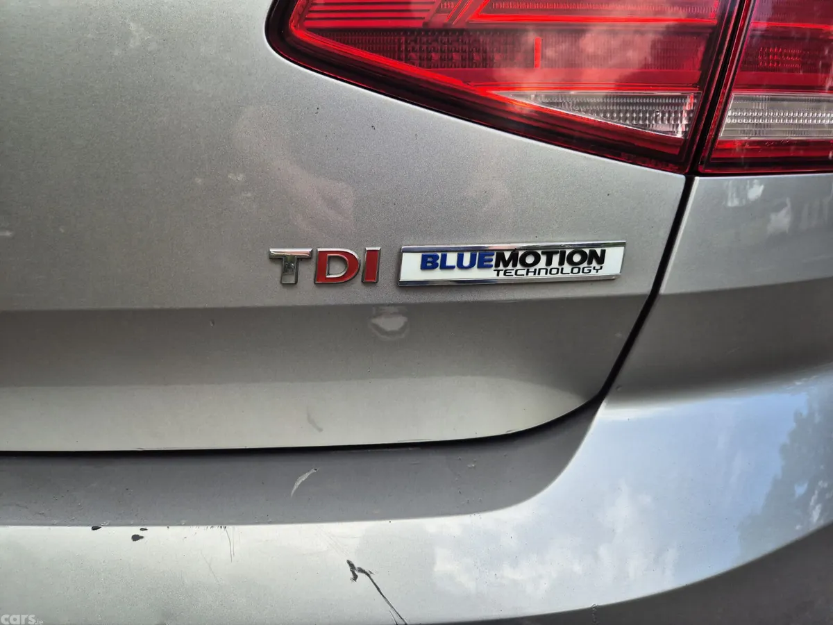 Volkswagen Passat Saloon, Diesel, 2015, Silver