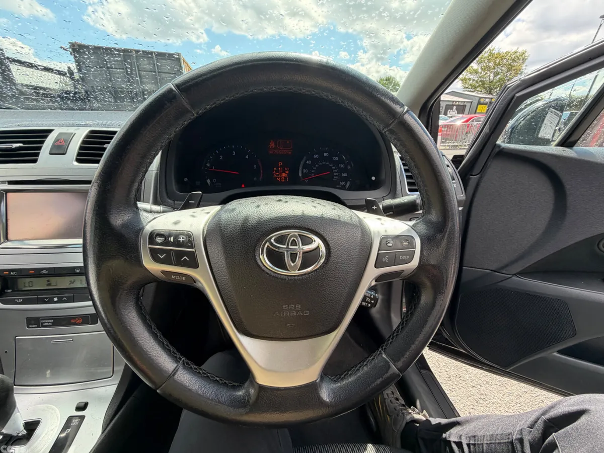 Toyota Avensis Saloon, Diesel, 2013, Black