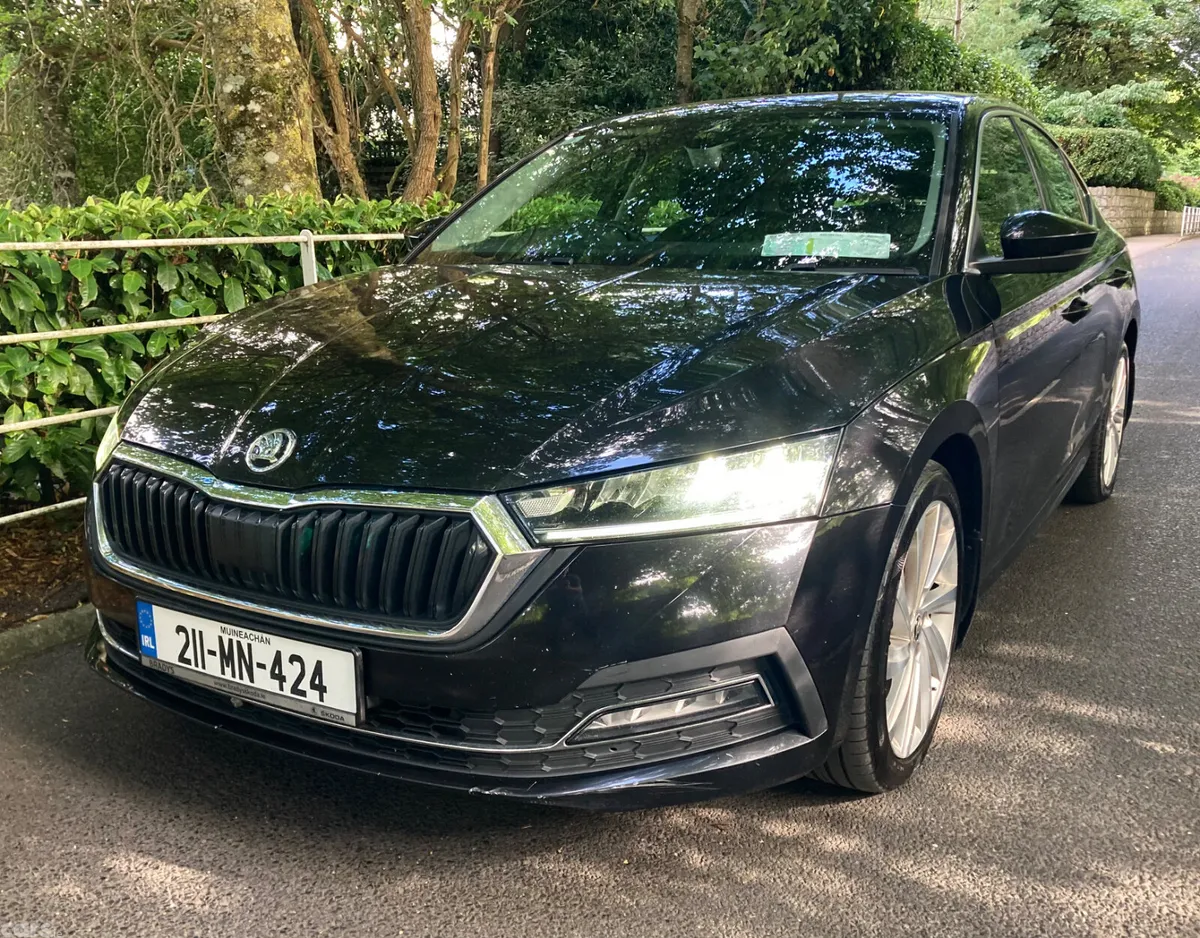 Skoda Octavia Saloon, Diesel, 2021, Black