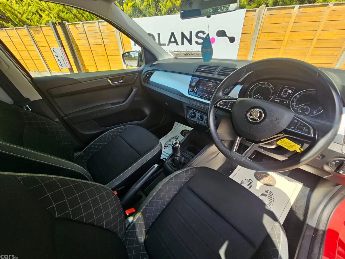 Skoda Fabia Hatchback, Petrol, 2019, Red