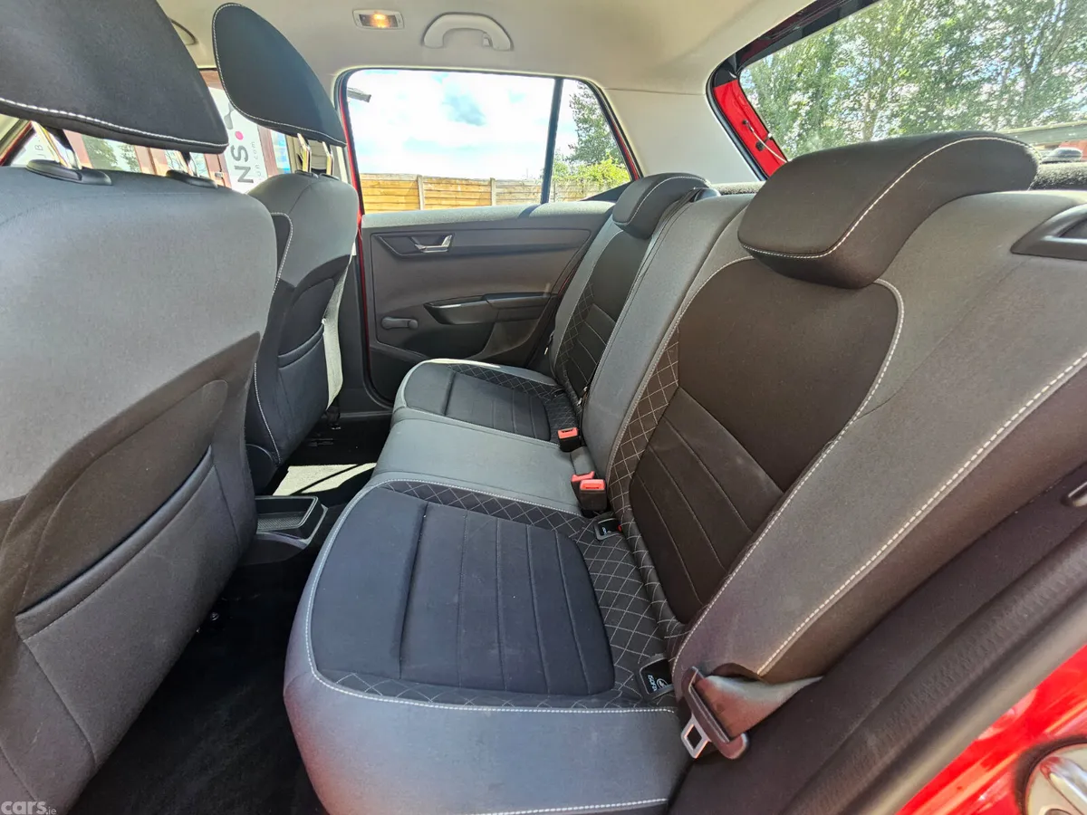 Skoda Fabia Hatchback, Petrol, 2019, Red