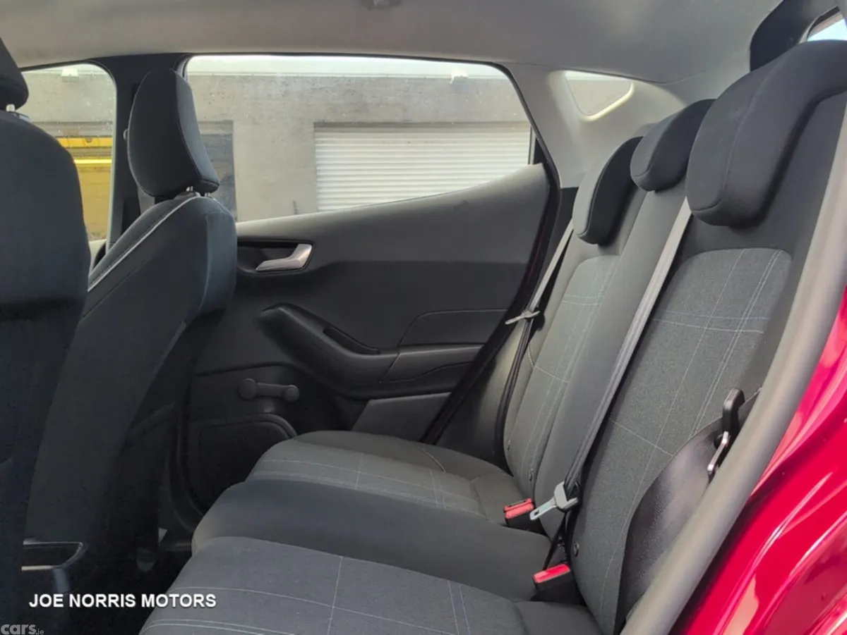 Ford Fiesta Hatchback, Petrol, 2019, Red