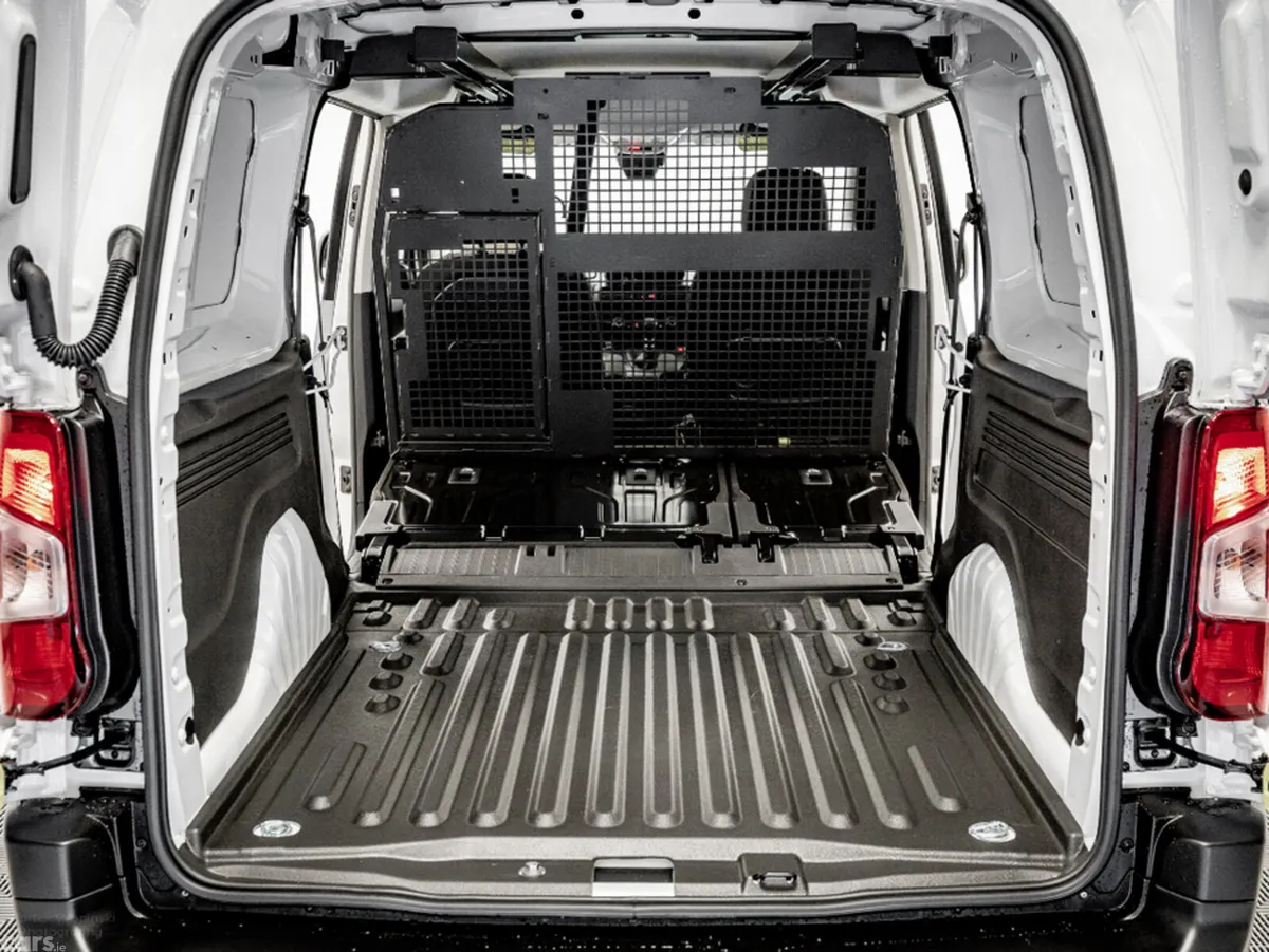 Citroen Berlingo Van, Diesel, 2026, White