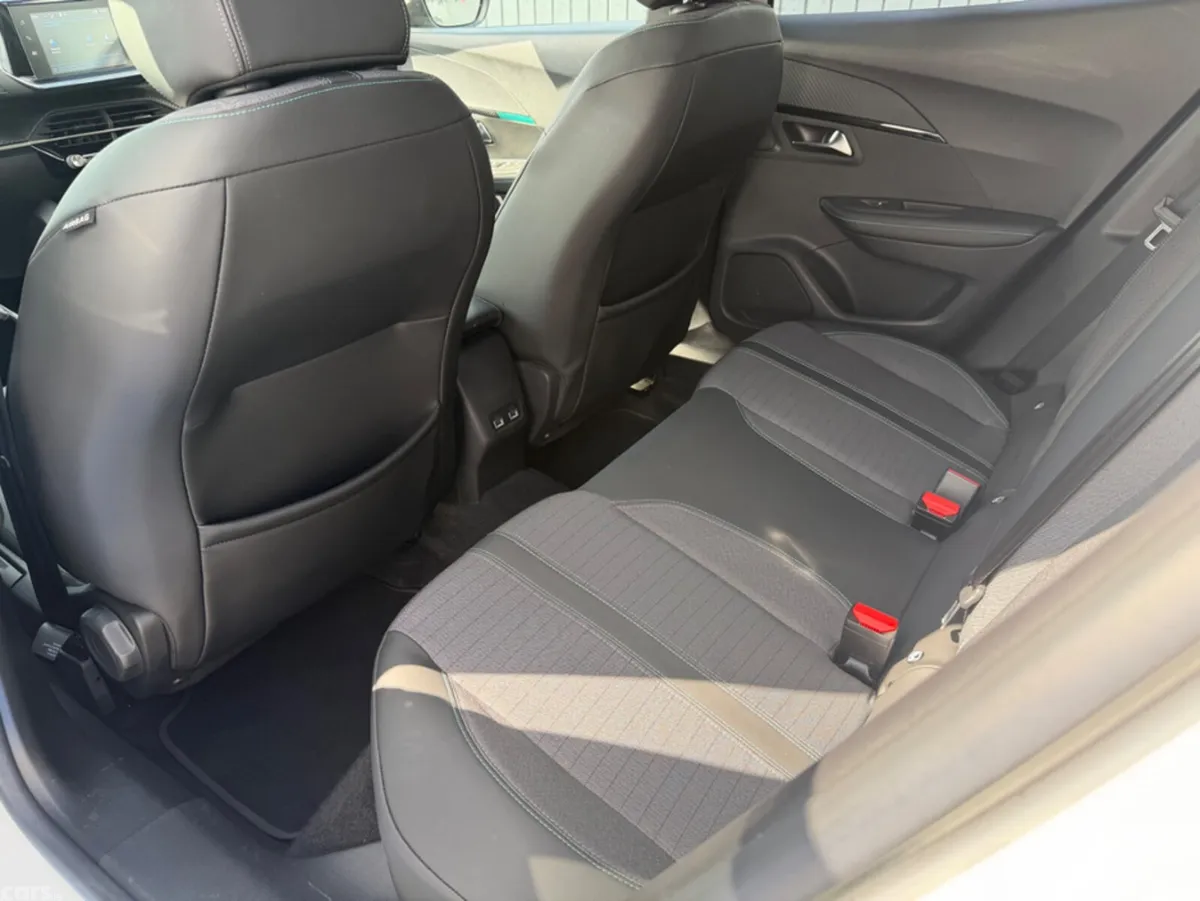 Peugeot 2008 SUV, Petrol, 2021, White