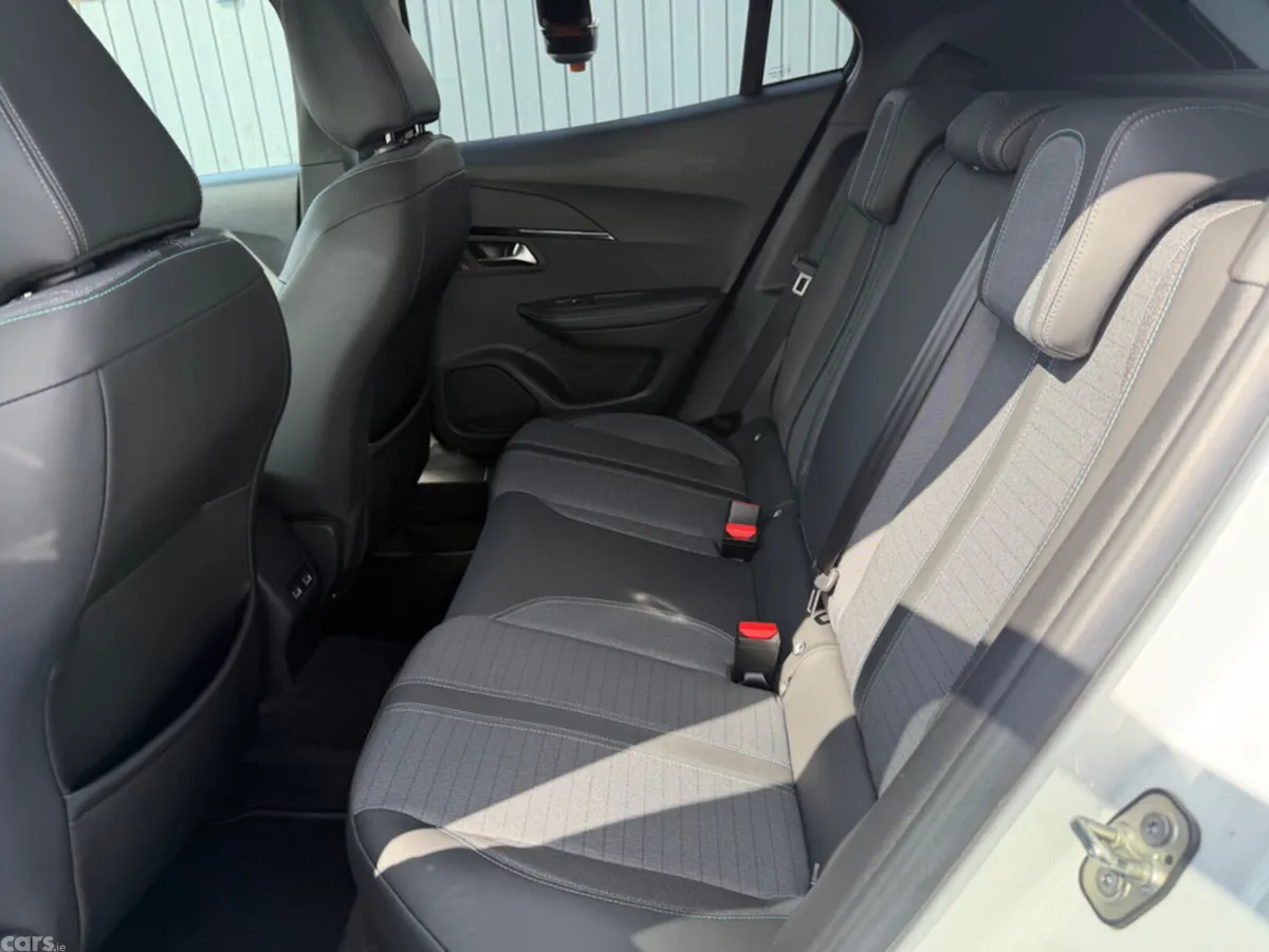 Peugeot 2008 SUV, Petrol, 2021, White