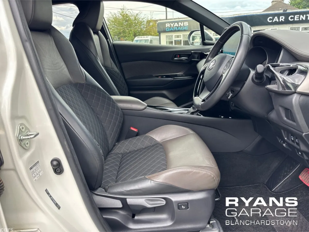 Toyota C-HR Hatchback, Petrol Hybrid, 2020, White