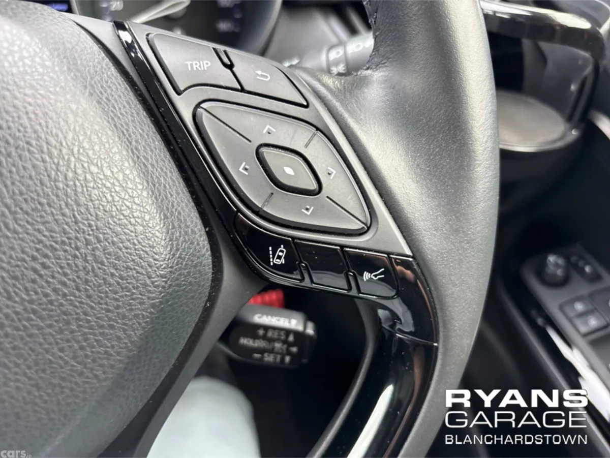 Toyota C-HR Hatchback, Petrol Hybrid, 2020, White