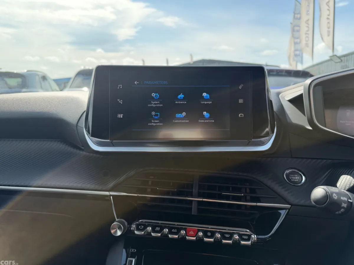 Peugeot 2008 SUV, Petrol, 2021, White