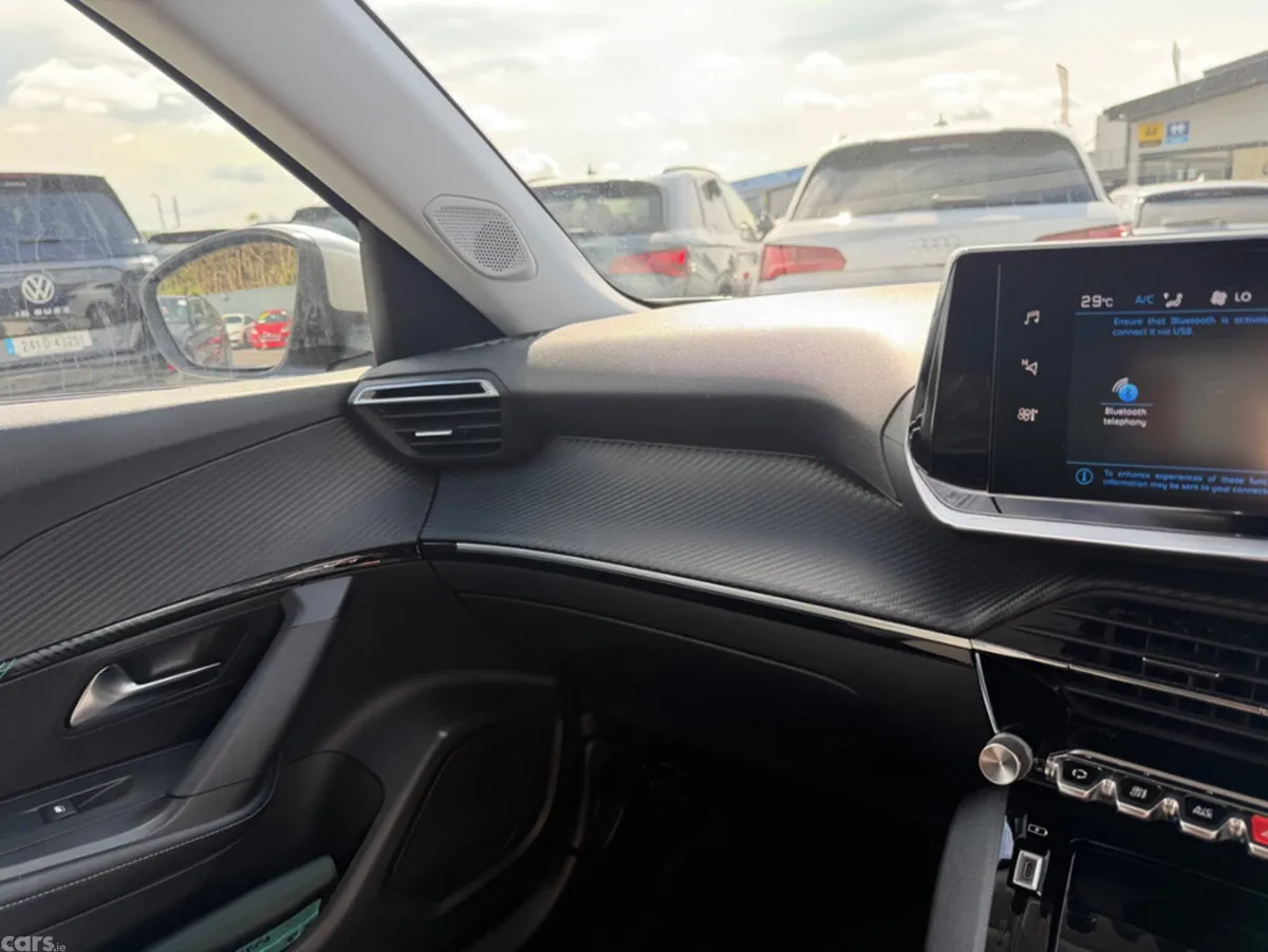 Peugeot 2008 SUV, Petrol, 2021, White