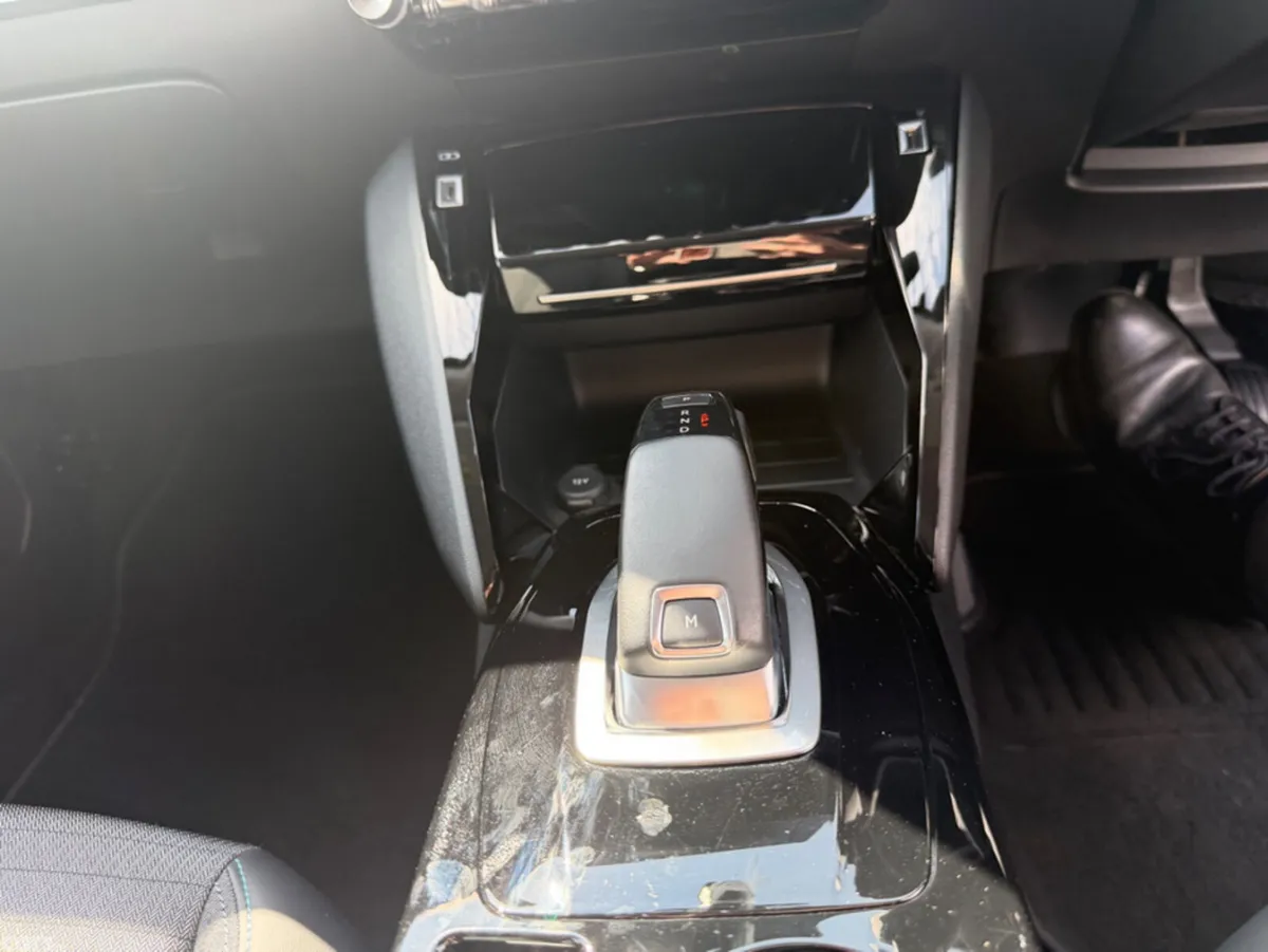 Peugeot 2008 SUV, Petrol, 2021, White