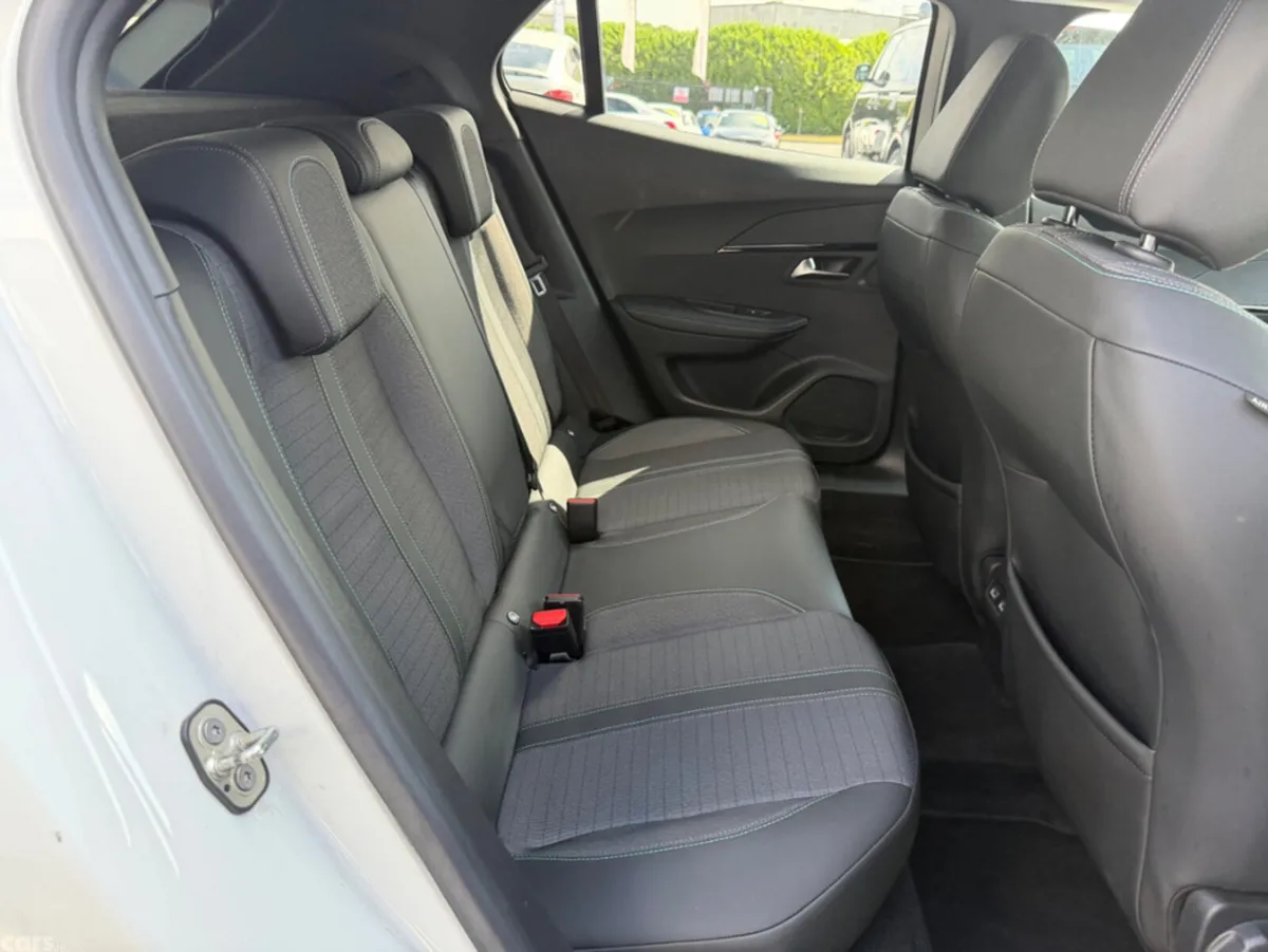 Peugeot 2008 SUV, Petrol, 2021, White