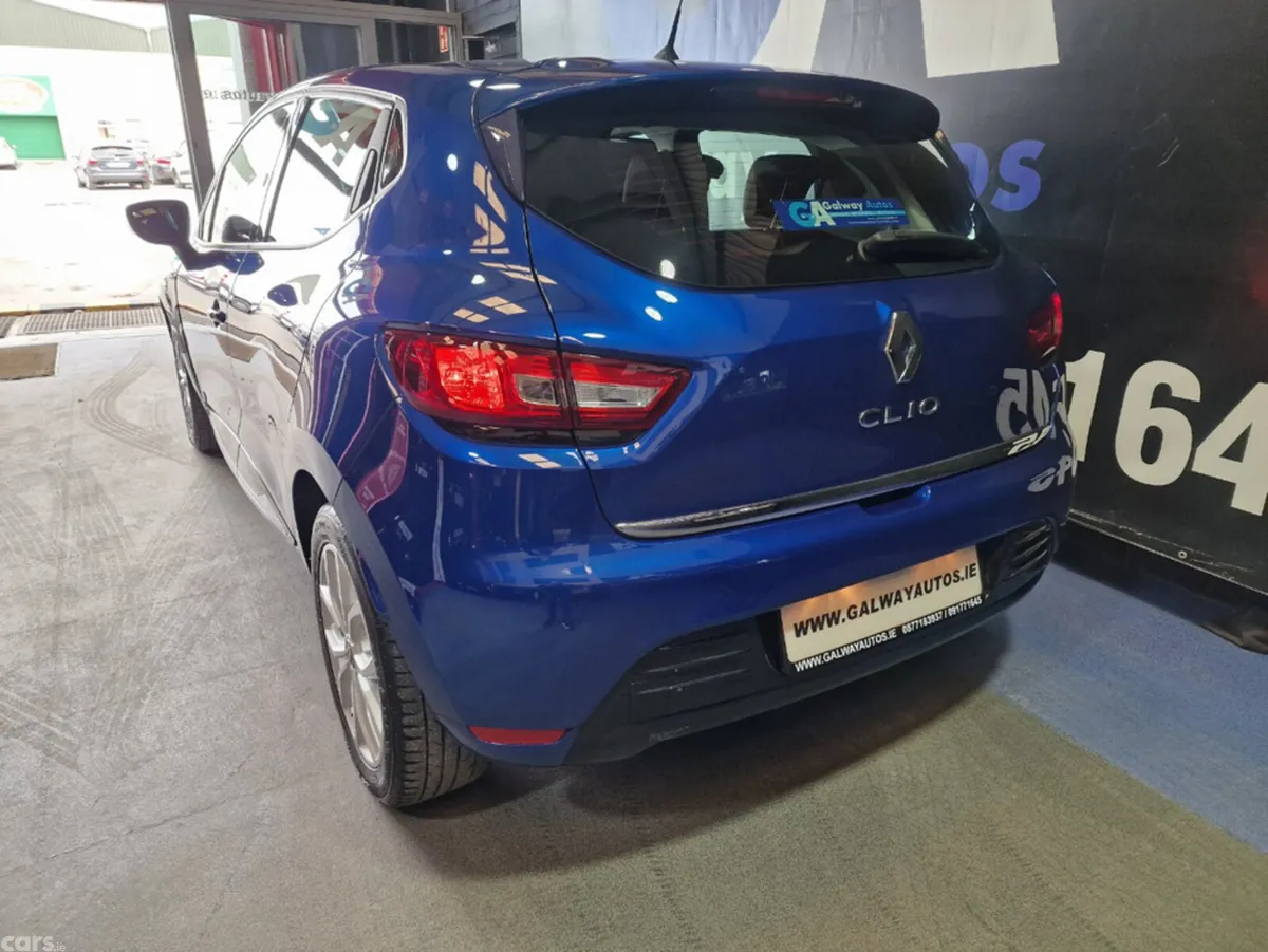 Renault Clio Hatchback, Petrol, 2018, Blue