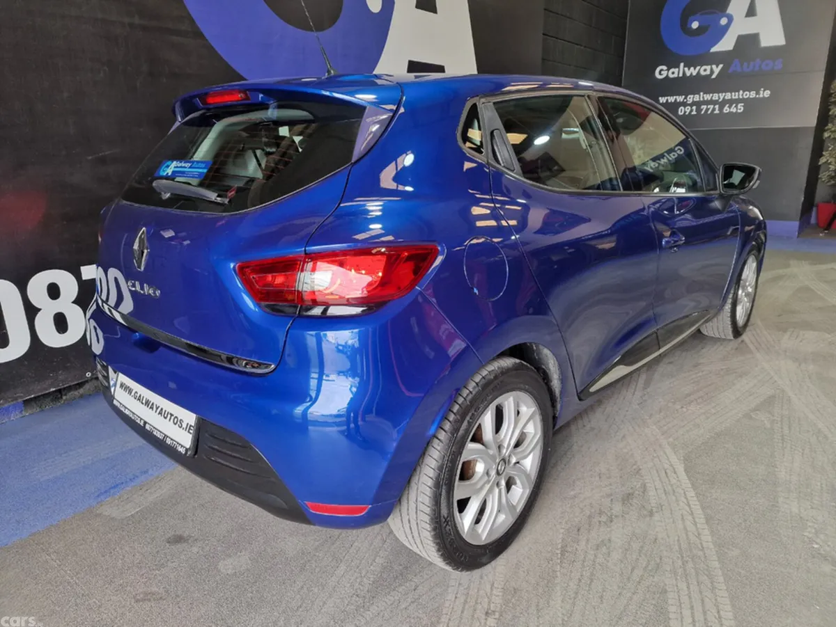 Renault Clio Hatchback, Petrol, 2018, Blue