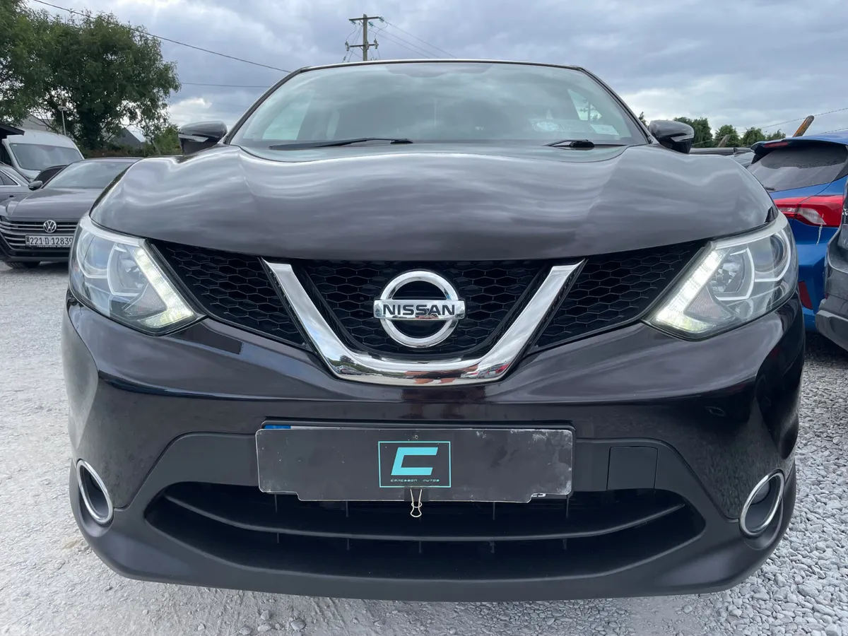 Nissan Qashqai Hatchback, Petrol, 2014, Black