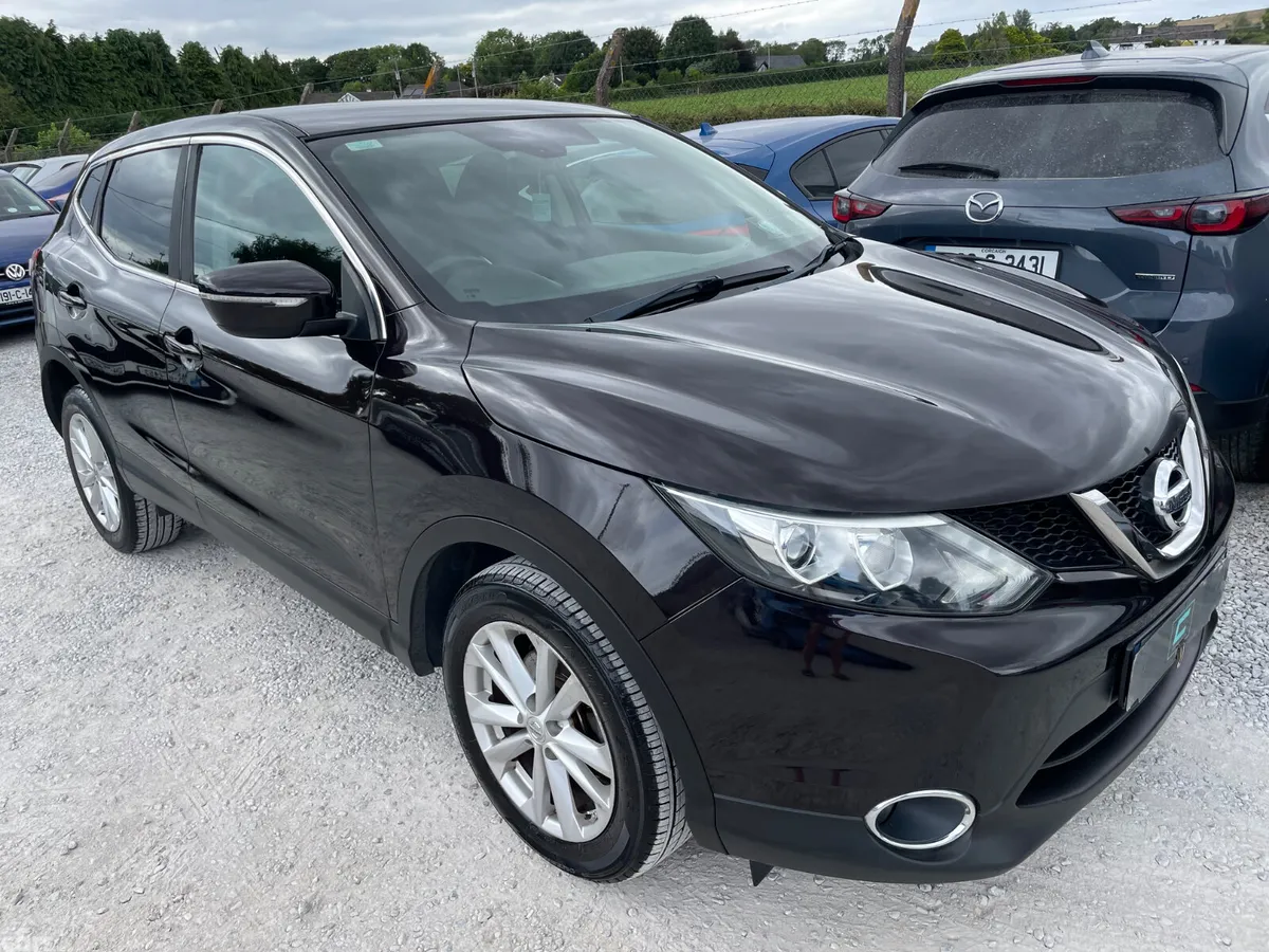 Nissan Qashqai Hatchback, Petrol, 2014, Black