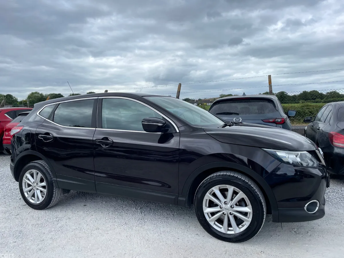 Nissan Qashqai Hatchback, Petrol, 2014, Black