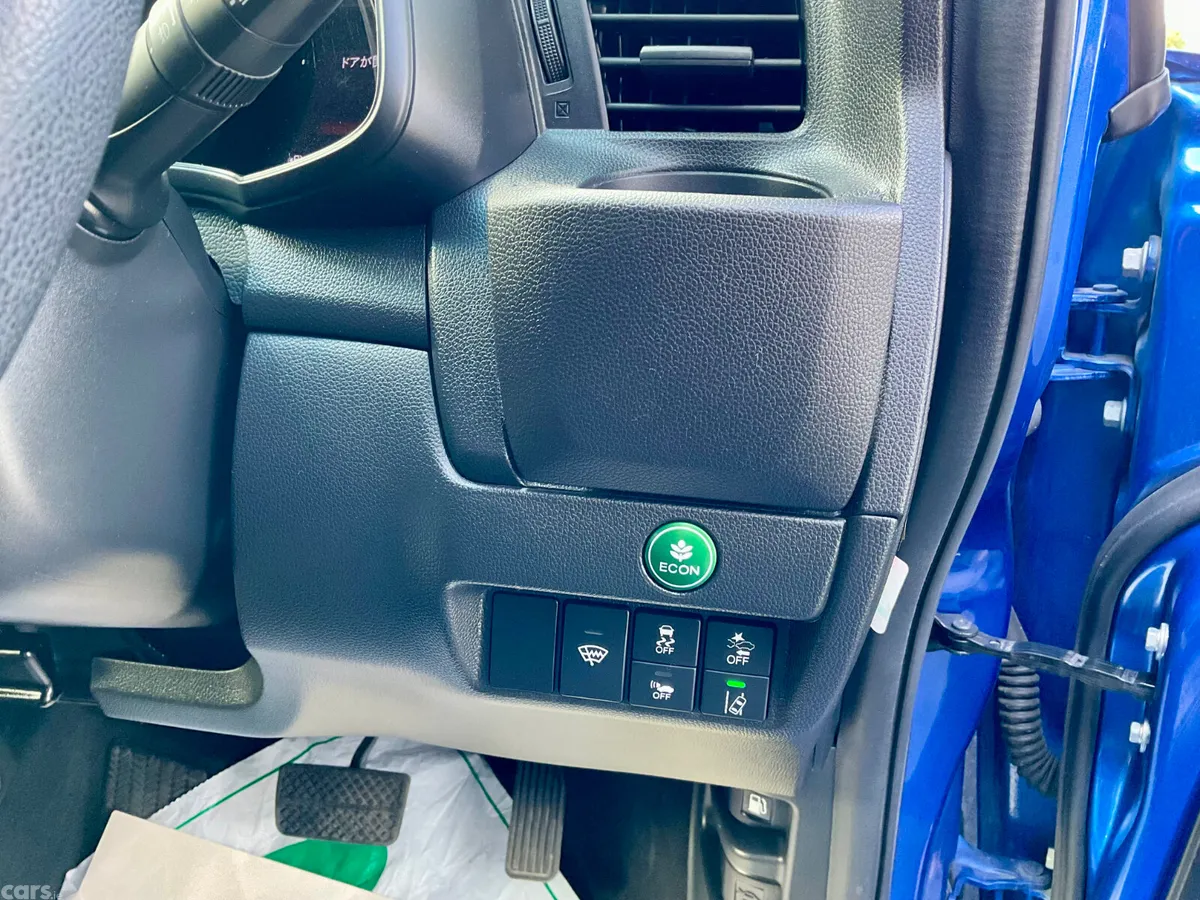 Honda Fit Hatchback, Petrol Hybrid, 2019, Blue